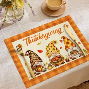 Detailansicht der herbstlichen Thanksgiving Tischset mit süßen Zwergen und Kürbissen.