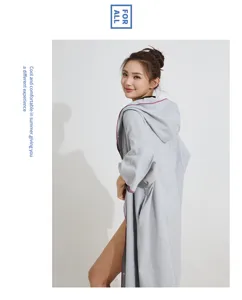 Volwassen lange sneldrogende badjas met capuchon strandlaken zomer zonbescherming poncho.
