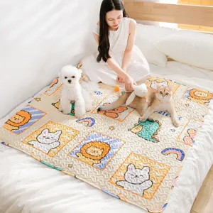 Pet Dog Cat Sleeping Mat Anti-Slip Four Season Quilted Pet Bed Blanket Cute Cartoon Animal Print Pet Supplies