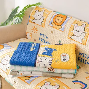 Cute cartoon animal pet mat quilted sofa cover soft non-slip dog cat sleeping pad for all seasons