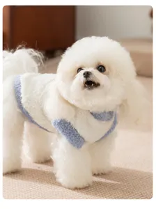 Gemütliche Fleece Hundeweste für kleine Hunde, weiche Haustierkleidung mit süßem Design warm.