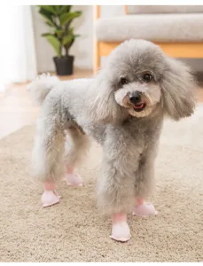 Stivali da pioggia impermeabili in silicone per cani set di 4 scarpe rosa carine per piccoli cuccioli.
