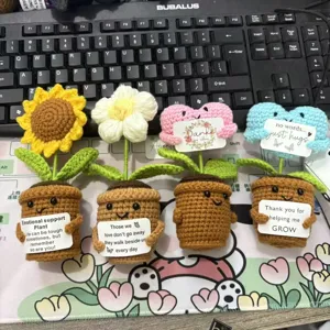 Handmade crochet sunflower potted plant cute emotional support flower crochet doll desktop ornament