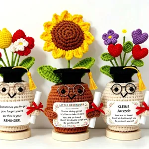 Handmade crochet potted plants graduation gift cute desktop decor sunflower floral display