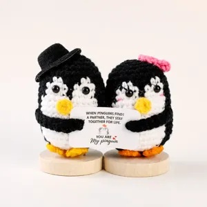 Poupée en Fil de Crochet Fait Main Ornement Mignon Dessin Animé Animal Plante en Pot Poney Chat Pinguin Sirène Figurine Décoration de Bureau