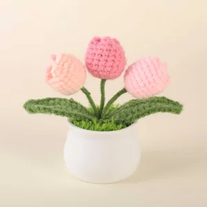 Handmade crochet tulip potted plant, cute desktop ornament for home decor and small gifts.