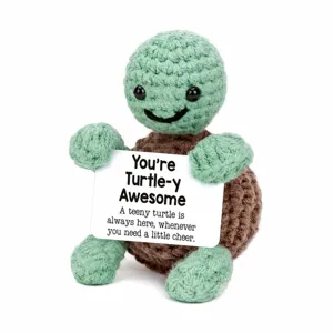 Tartaruga di peluche all'uncinetto fatta a mano con carta motivazionale, regalo.