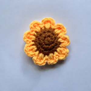 Handgemachte gehäkelte Sonnenblumenblüte gestrickte Wolle Blumenaccessoire für Heimdekoration