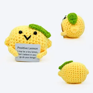 Bambola limone uncinetto fatta a mano simpatico giocattolo frutta lavorato a maglia regalo