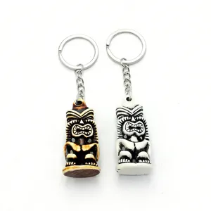 Vintage Tiki Totem Resin Keychain Retro Ethnic Style Car Bag Hanging Pendant Metal Key Ring Jewelry Gift