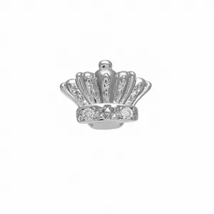 Primo piano dettaglio di gioiello per denti grillz corona in argento con cristalli lucidi.