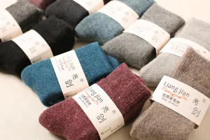 Gemütliche Winter Wollwadenstrümpfe für Damen und Herren, flauschig verdichtete Thermosocken.