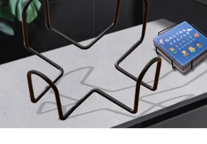 Schwarzer Metall Draht Untersetzer Halter Tisch Organizer geometrisches Design Display Stand.