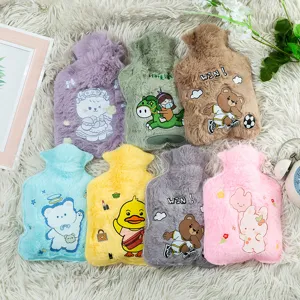 Plush water injection hot water bag with cute cartoon animal prints, thick and warm for winter.