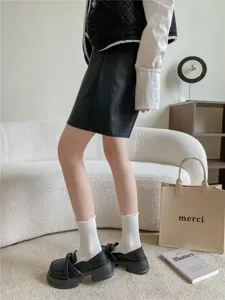 Damen cremeweiße Crew-Socken Rüschen reine Baumwolle Sommermode passend für Loafer