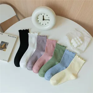 Damen Socken mit niedlicher Spitzenborte, bequeme Baumwolle Freizeitstrümpfe für den Alltag