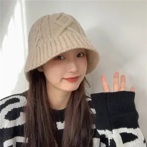 Chunky knit bucket hat for women, winter warm Korean style fashion casual daily wear detail.