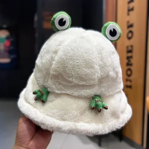 Cute plush frog bucket hat for women winter thick warm fuzzy fisherman cap sweet cute style.