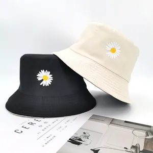 Wendbarer Fischerhut mit süßem Gänseblümchen Stickerei, lässiger Sonnenschutz Hut.
