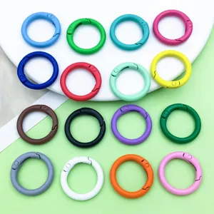 Anillos de resorte de aleación coloridos llaveros redondos dijes de joyería 1 pieza