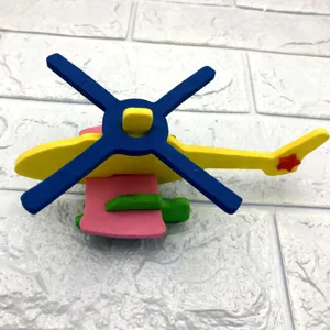 Giocattolo puzzle elicottero in schiuma 3D, modello aereo fai da te colorato per bambini.