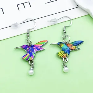 Pendientes colgantes de colibrí esmaltados con perlas, accesorio de joyería en aleación.