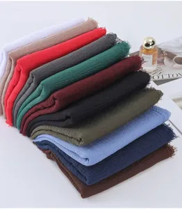 Écharpe châle colorée en lin et coton froissé pour femme, douce unie pour automne et hiver.