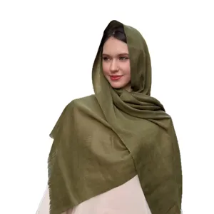 Solid color slub long scarf minimalist comfortable breathable casual shawl for daily travel outfit.