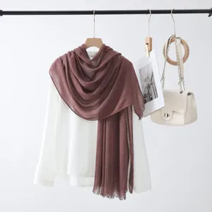 Echarpe femme unie en coton et lin classique, foulard de cou elegant pour toute saison.