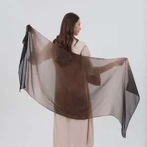 Sciarpa in chiffon sfumato da donna, elegante scialle lungo e morbido per ogni outfit.