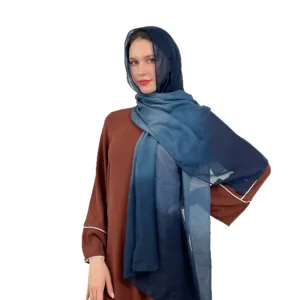 Sciarpa lunga in chiffon sfumato morbido moda scialle hijab multiuso per donna blu