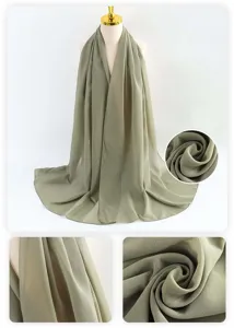 Vista dettagliata della sciarpa hijab in chiffon tinta unita con consistenza e bordi.
