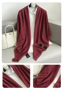 Elegante effen vierkante sjaal met korte franjes retro literaire stijl dames mode sjaal detailweergave