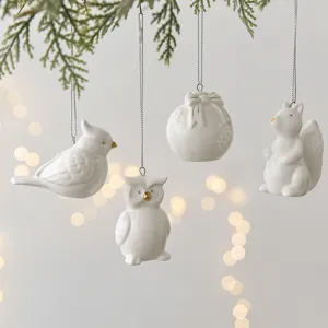 Ornamenti Natalizi Sospesi in Ceramica Simpatici Animali Pupazzo di Neve Babbo Natale Decorazioni per Albero Porcellana Bianca per Vetrina di Natale
