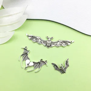 Ciondoli pipistrello lega argento antico accessori per gioielli fai da te collana braccialetto.