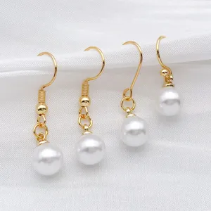 Boucles d'oreilles crochet perle plaqué or vue détaillée, accessoires bijoux DIY élégants.