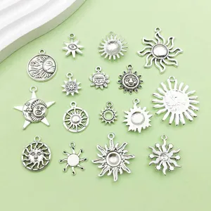 Assortiment de charms soleil en alliage argent antique, idéal pour bijoux, bracelets et colliers DIY.