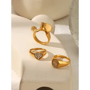 Fashion Stainless Steel Casting Geometric Rings For Women Heart Square Round Inlaid Rhinestone Gold Statement Finger Ring Jewelry Gift