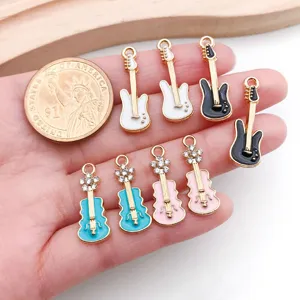 Emaille Gitarre Geige Anhänger Legierung DIY Schmuck Zubehör Detailansicht Präsentation