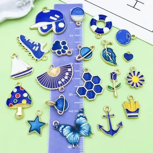 Breloques assorties en alliage émaillé bleu foncé pour bracelets colliers accessoires de bricolage.