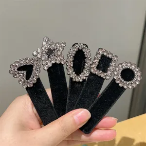 Black velvet rhinestone hair clips set, elegant geometric hair barrettes for women and girls daily wear.