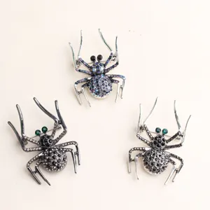 Vue de détail du set de broches araignée en cristal créatif, accessoire élégant en alliage.