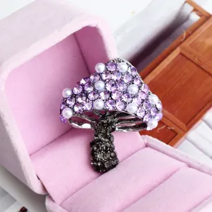 Prachtige champignon broche met paarse strass steden en parels van legering voor mode dames.