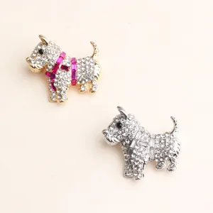 Kristall Strass Scottie Hund Brosche Detail, glitzerndes Mode Kleidung Accessoire für Frauen.