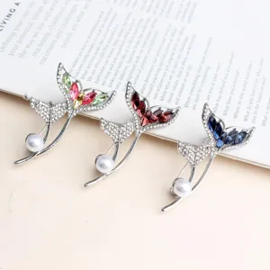 Elegant mermaid tail brooch pin with crystal rhinestones and pearl for women jewelry