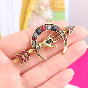 Vintage crescent moon arrow hand brooch with rhinestones aesthetic fashion jewelry accessory pin