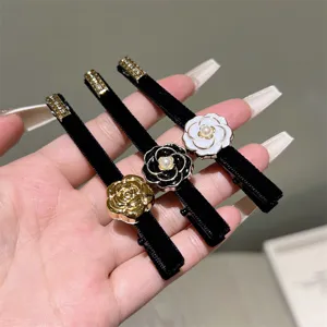 Shorter Vintage Camellia Hair Clip For Women Elegant Black Velvet Duckbill Hairpin Pearl Hair Accessories Fashion Headwear