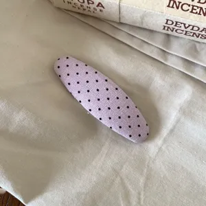 Koreaanse stijl polkadot stof ovale klik haarspeld voor vrouwen haaraccessoire zijkant