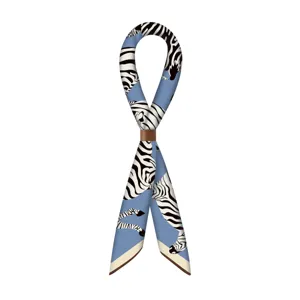 Elegantes blaues Zebra-Print Twilly Seidentuch für Damen, vielseitiges Halstuch als Accessoire.