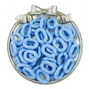 Acryl Kette offene Ringe Perlen DIY Schmuckzubehör Detailansicht, hellblaue Glieder.